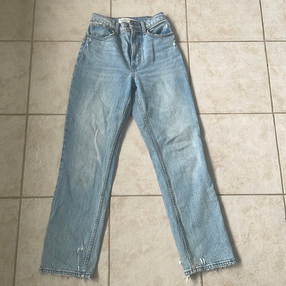 Abercrombie and fitch light wash denim - Picture 1 of 3